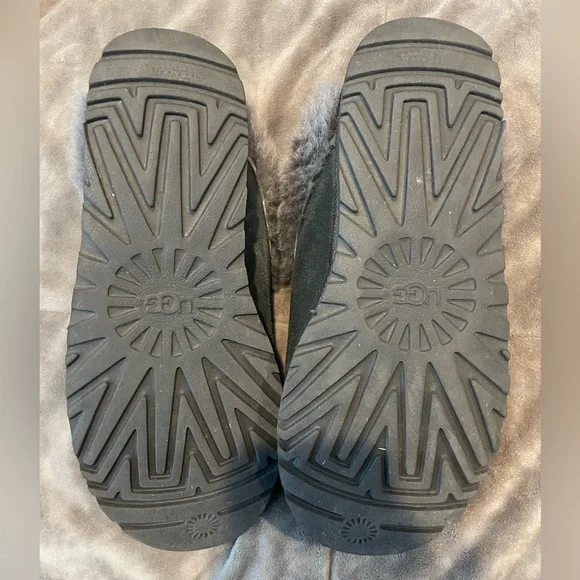 UGG classic slipper - Picture 2 of 3